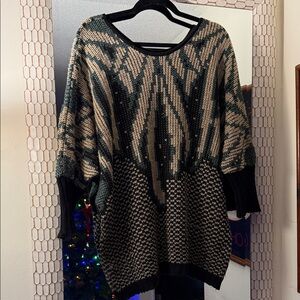 Geometric Patterned bat wing Sweater